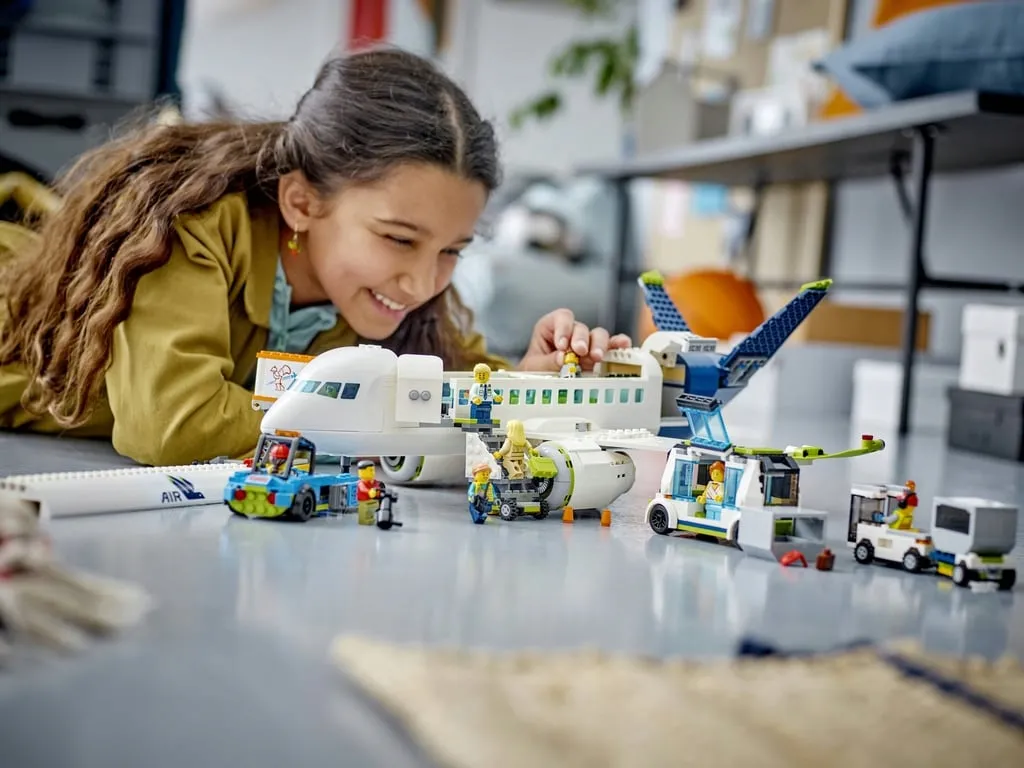 lego-city-samolot-pasazerski