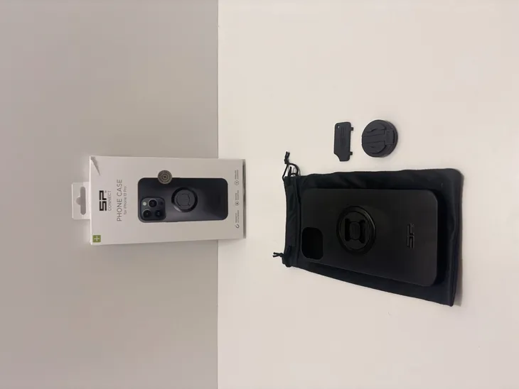 plecki-sp-connect-do-apple-iphone-13-pro-czarny-kod-producenta-4028017526456