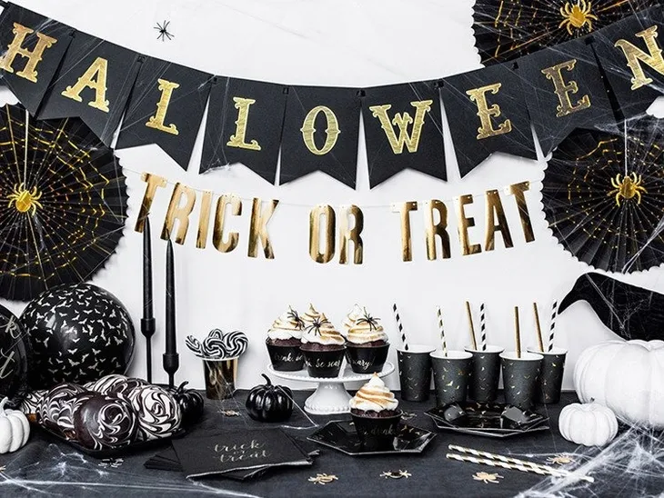 pajeczyna-biala-elastyczna-siec-pajaka-60g-halloween-stan-nowy-kod-produktu-29852