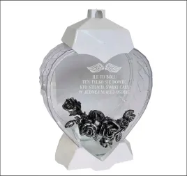 ekskluzywny-znicz-serce-bialy-personalizowany-grawer-dla-dziecka