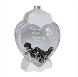 ekskluzywny-znicz-serce-bialy-personalizowany-grawer-dla-mamy