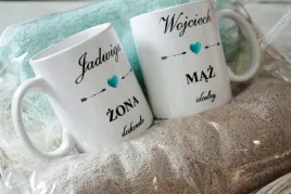 prezent-na-rocznice-slubu-reczniki-z-haftem-kubki-personalizowane