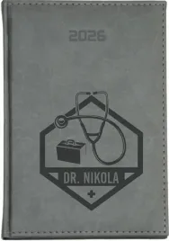 stylowy-kalendarz-doktora-ksiazkowy-a5-2026-z-grawerem-tygodniowy