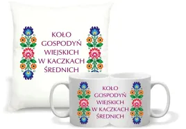 zestaw-poduszka-i-kubek-z-nadrukiem-kgw-kolo-gospodyn-wiejskich-twoj-napis
