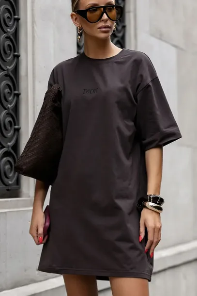 Czekoladowa t-shirtowa sukienka oversize SELLA