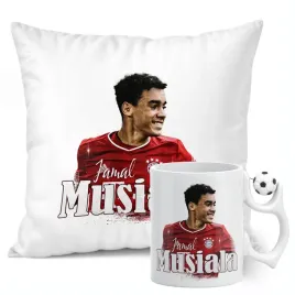 zestaw-kubek-pilkarski-poduszka-jamal-musiala-bayern-monachium