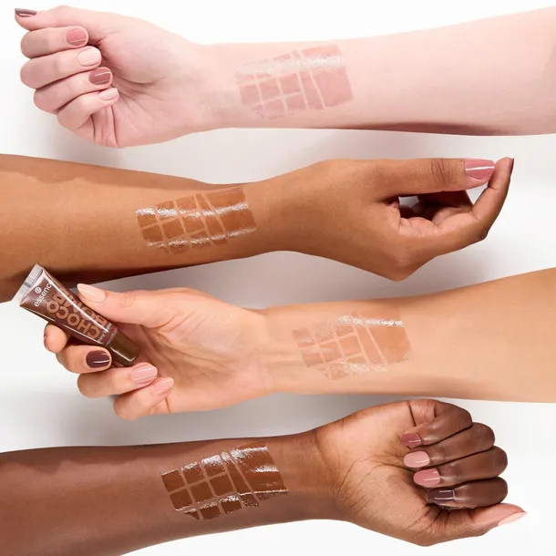 essence-choco-bomb-balsam-do-ust-01-wlasciwosci-brak