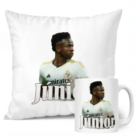 zestaw-kubek-poduszka-vinicius-junior-dla-kibicow-real-madryt