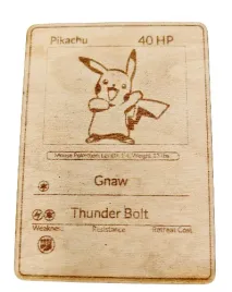 karta-pokemon-pikachu-grawerowana-sklejka-10x72-cm-kolekcja
