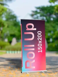 roll-up-przenosny-system-wystawienniczy-twoja-reklama-projekt-150x200