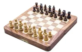 szachy-drewniane-magnetyczne-gra-strategiczna
