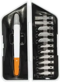 zestaw-precyzyjnych-ostrzy-do-ciecia-fiskars-1024384