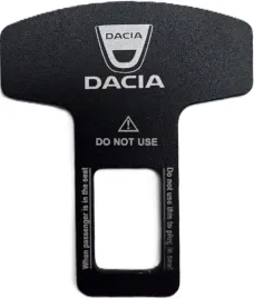 zaslepka-wtyczka-klamra-do-pasa-pasow-z-logo-dacia