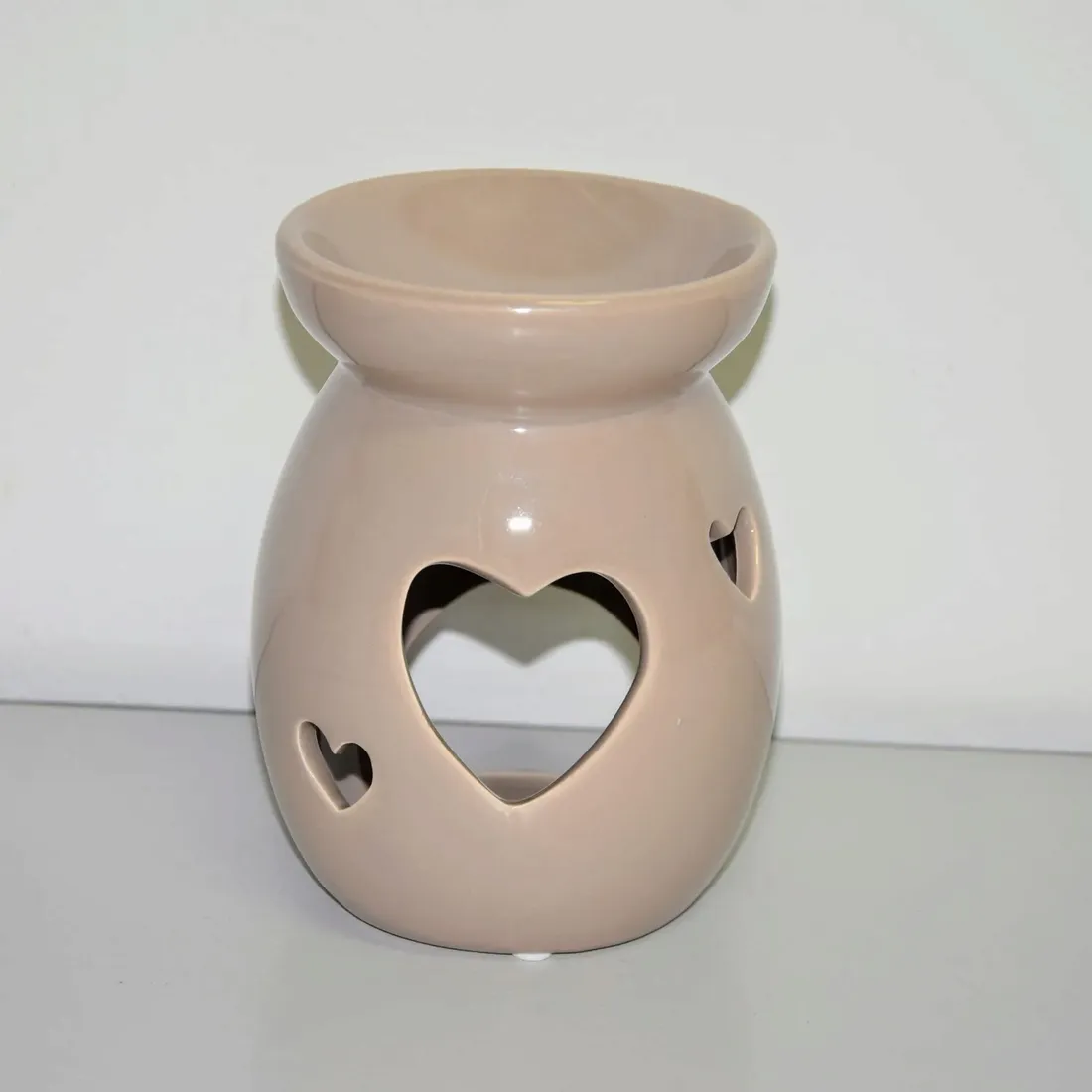kominek-ceramiczny-z-sercem