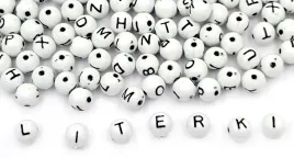 koraliki-literki-litery-kulki-kule-akrylowe-8mm-bialo-czarne-100szt-mix