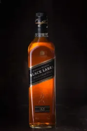 fototapeta-butelka-whisky-black-label