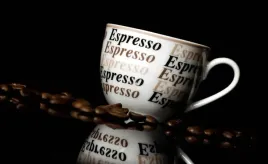 fototapeta-kuchenna-espresso-biala-filizanka-kawa