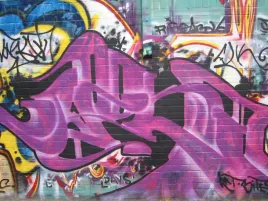 fototapeta-rysunek-spray-graffiti-mur-200x130