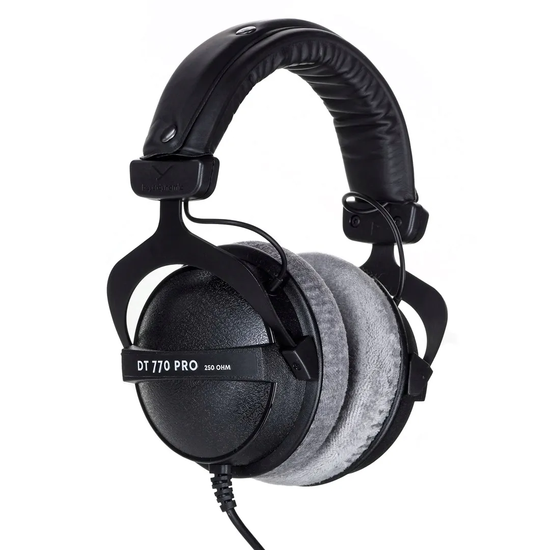 beyerdynamic-dt-770-pro-250-ohm