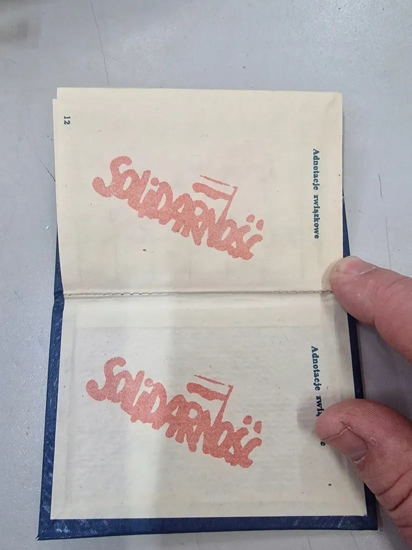 legitymacja-nszz-solidarnosc-nowa-czysta