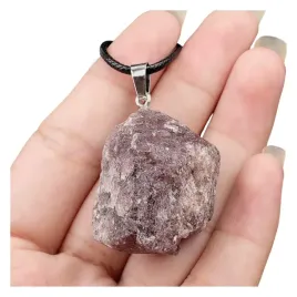 naszyjnik-z-kamieniem-naturalnym-kwarc-truskawkowy-amulet-milosci-i-radosci