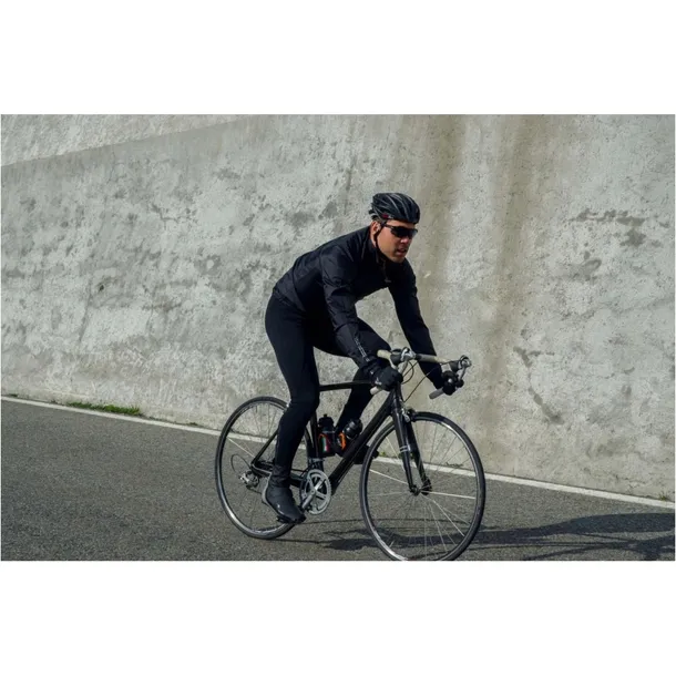 kurtka-rowerowa-rogelli-core-wind-material-dominujacy-poliester