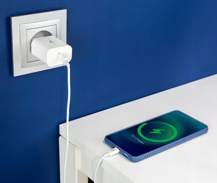 ladowarka-sieciowa-35-w-usb-typ-c-pd