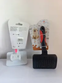 szczotka-do-czesania-psa-plastikowa