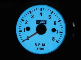 obrotomierz-0-8000-rpm-indiglo