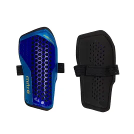 ochraniacze-pilkarskie-mitre-aircell-carbon-golen-r-s