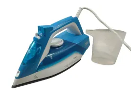 zelazko-parowe-beko-sim3124d-2400-w-ceramic-145g-min-niebieskie