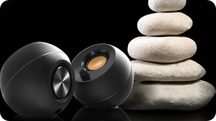 creative-glosniki-pebble-2-0-usb-czarne-kolor-czarny