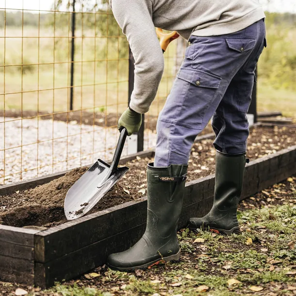 fiskars-szpadel-ostry-solid-xl-dlugosc-narzedzia-114-cm