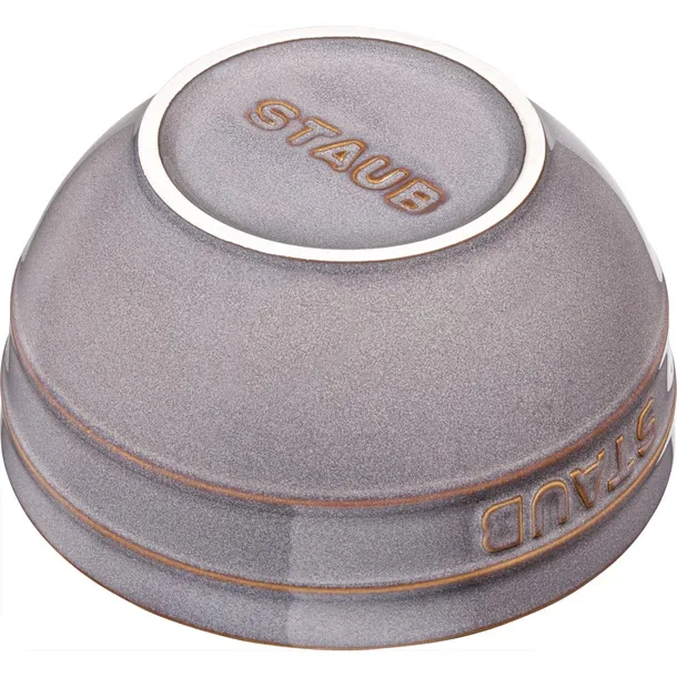 serving-marka-staub