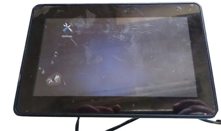 dotykowy-panel-sterowania-distech-controls-horizon-stan-powystawowy-marka-bez-marki