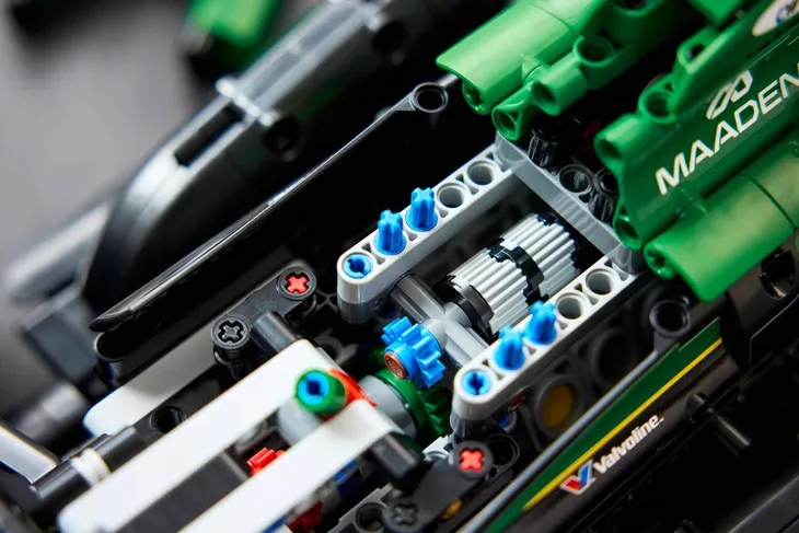 lego-technic-42240-v29-stan-opakowania-oryginalne