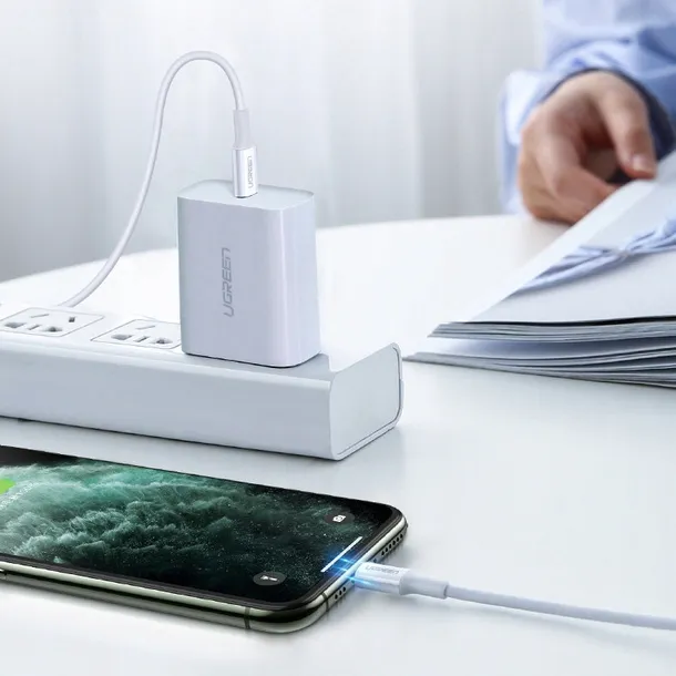 kabel-ugreen-usb-typ-c-apple-lightning-025-m-bialy-marka-ugreen