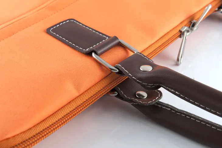 torba-na-laptopa-156-modecom-kolor-czarny