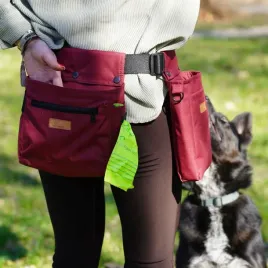 saszetka-treningowa-na-spacer-z-psem-shithappens-dog-bordo-rozmiar-paska-m