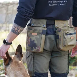 shit-happens-dog-saszetka-treningowa-moro-dla-psa-rozmiar-paska-m
