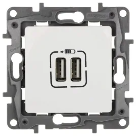 legrand-niloe-niloe-selection-bialy-gniazdo-ladowarka-2xusb-5v-2400-ma