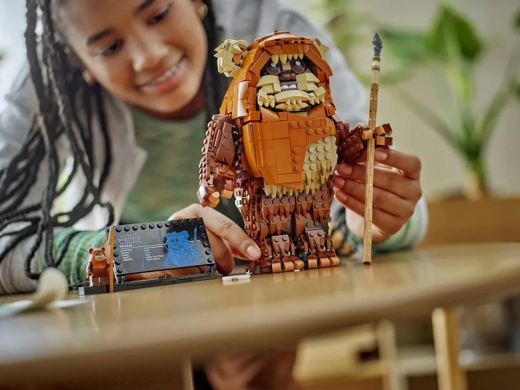 lego-star-wars-ewok-wickettm
