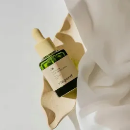 koreanskie-kojace-serum-z-zielona-herbata-viegano-hyaluronic-acid-serum