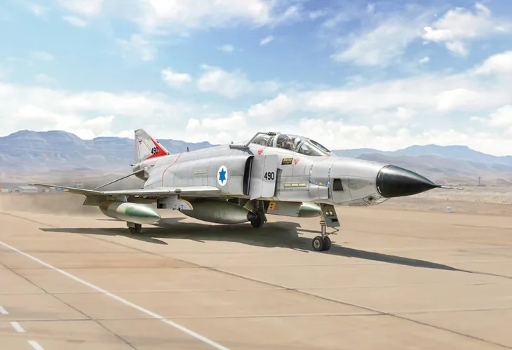 1-48-rf-4e-phantom-ii-model-samolotu-odrzutowego-marka-italeri-model-2818