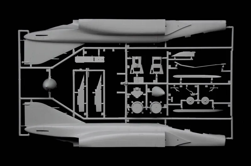 1-48-model-samolotu-f-4j-phantom-ii