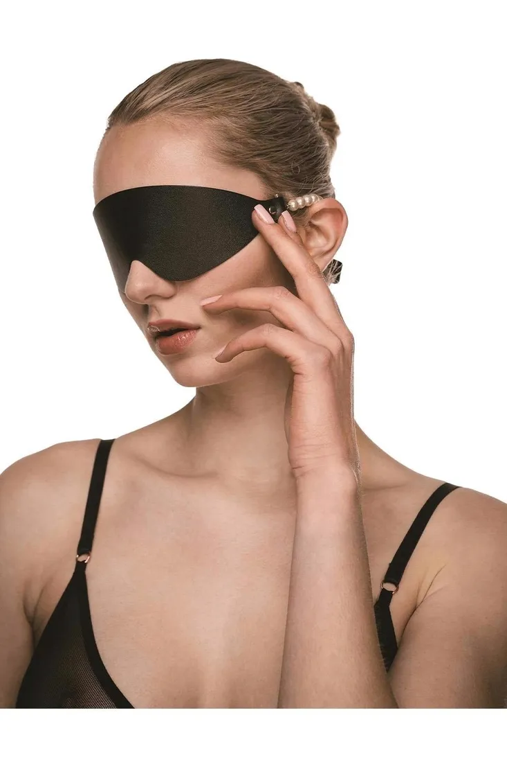 guilty-pleasure-boudoir-pearl-bindfold-marka-guilty-pleasure