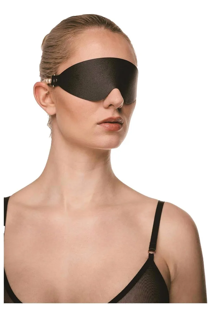 guilty-pleasure-boudoir-pearl-bindfold