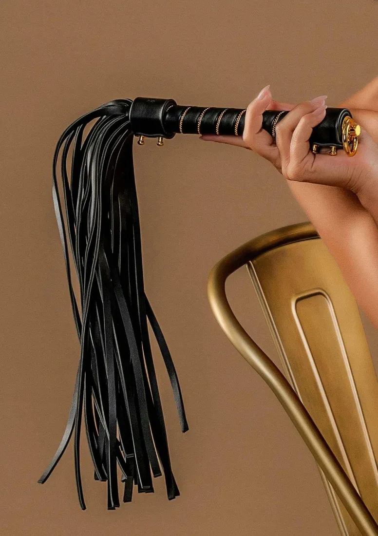 studded-whip-black