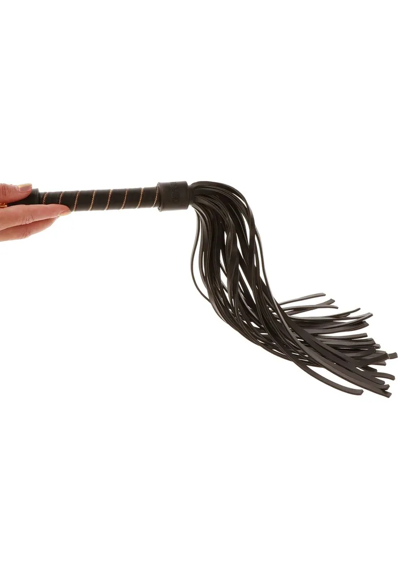 studded-whip-black-rodzaj-bat