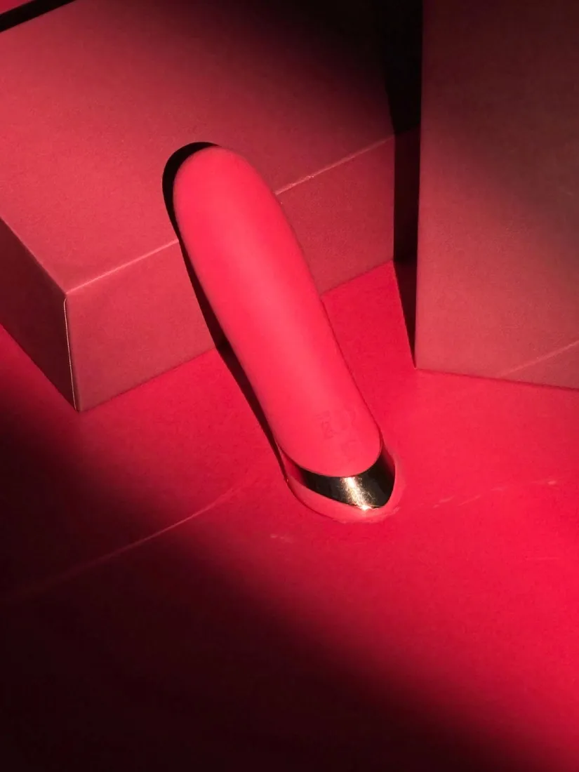 lipstick-bullet-red